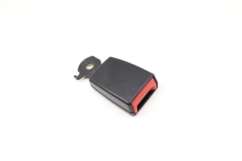 Seat Belt Buckle / Receiver 97080318500 — Used (SKU 610273)