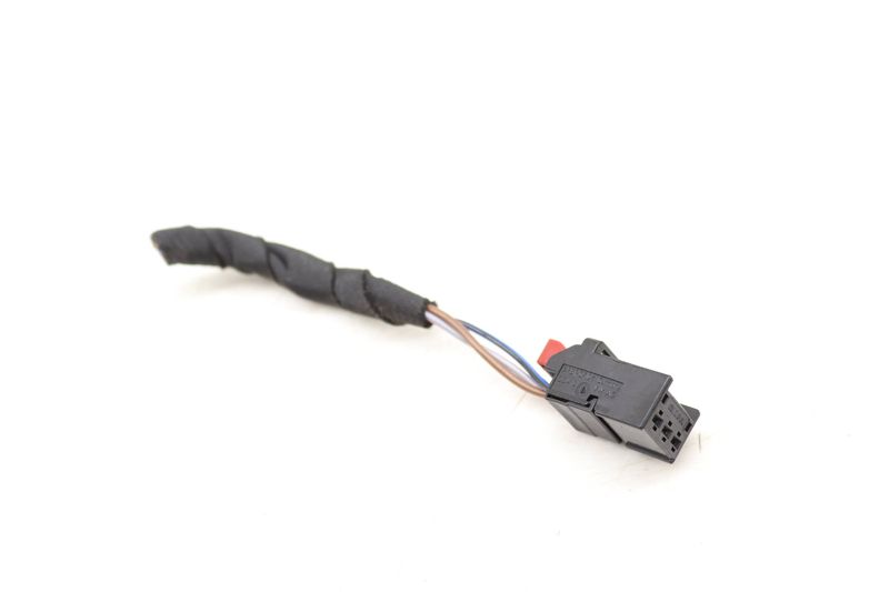 3-PIN Wiring Connector / Pigtail 7N0972703 — Used (SKU 492981)