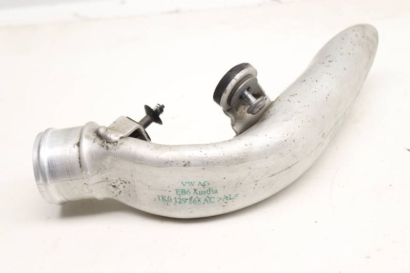Air Intake Pipe / Tube 1K0129565AC — Used (SKU 584762)