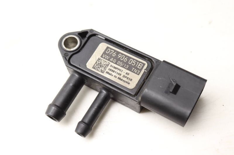 Diesel Particulate Filter / Dpf Sensor 076906051B — Used (SKU 493131)