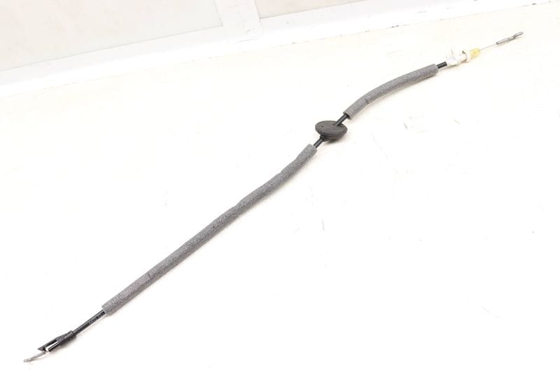Interior Door Handle Release / Bowden Cable 561839085B — Used (SKU 553888)