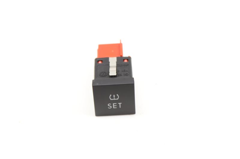 Tire Pressure Reset Switch / Button 1K0927121B — Used (SKU 584458)