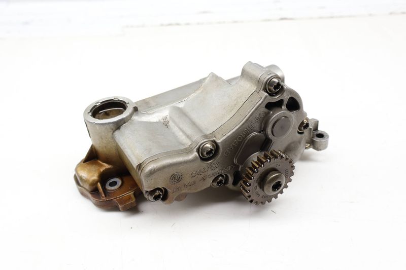 Engine Oil Pump 06J115106AB — Used (SKU 718775)
