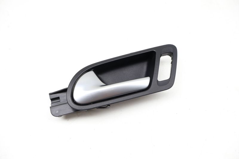 Interior Door Handle 5N1837113 — Used (SKU 718573)