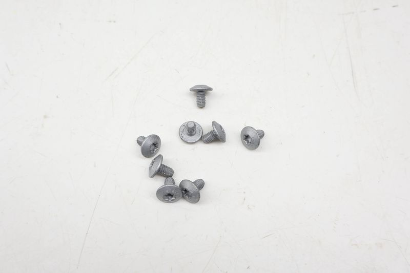 Window Regulator Screw / Bolt Set (8) WHT002109 — Used (SKU 718879)