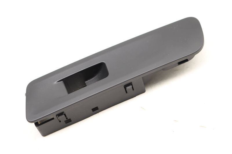 Window Switch Trim 5N1867256A — Used (SKU 489364)