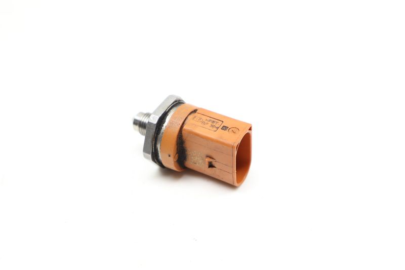Fuel Pressure Sensor 06J906051D — Used (SKU 718494)