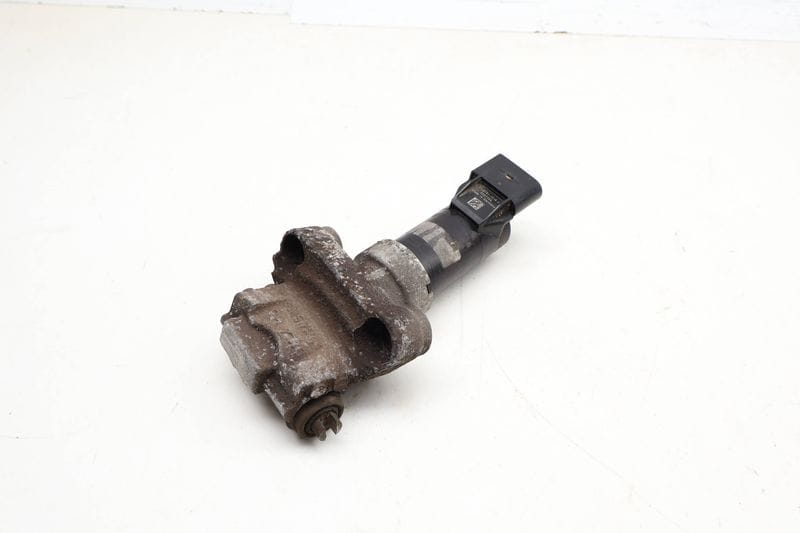 Parking Brake Motor / Actuator 7P0609616 — Used (SKU 737799)