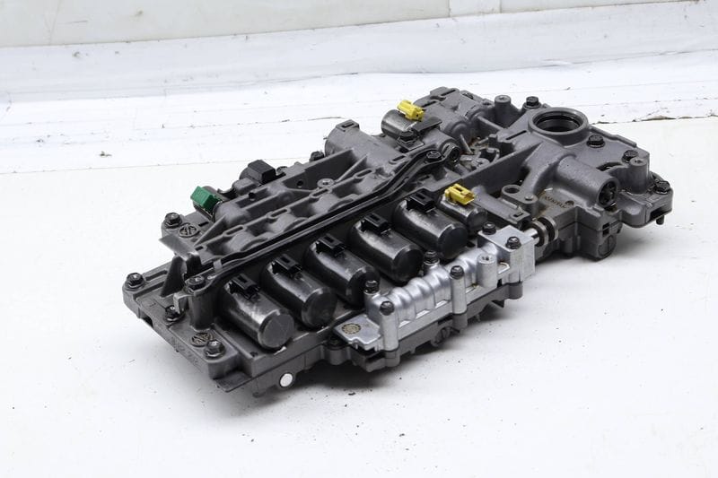 Transmission Valve Body / Mechatronic Assembly 0C8325039 — Used (SKU 737727)