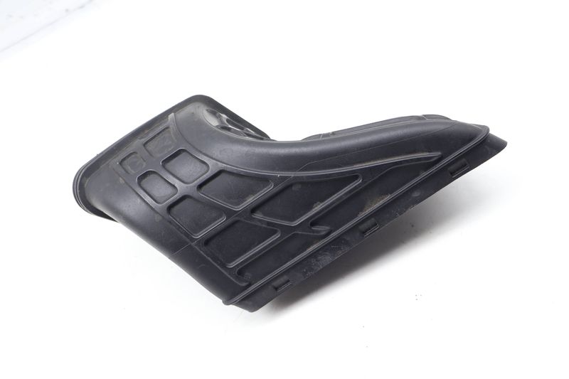Air Intake Duct 8R0129739A — Used (SKU 732271)