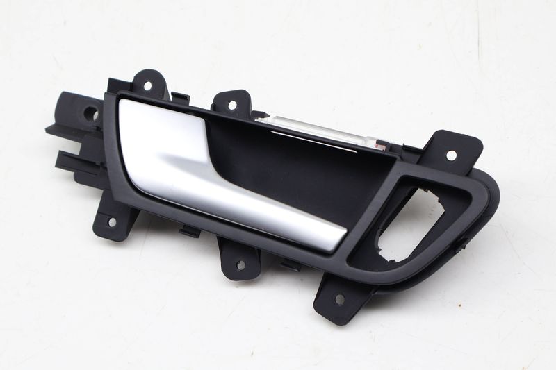 Interior Door Handle 8K0837019G — Used (SKU 732106)