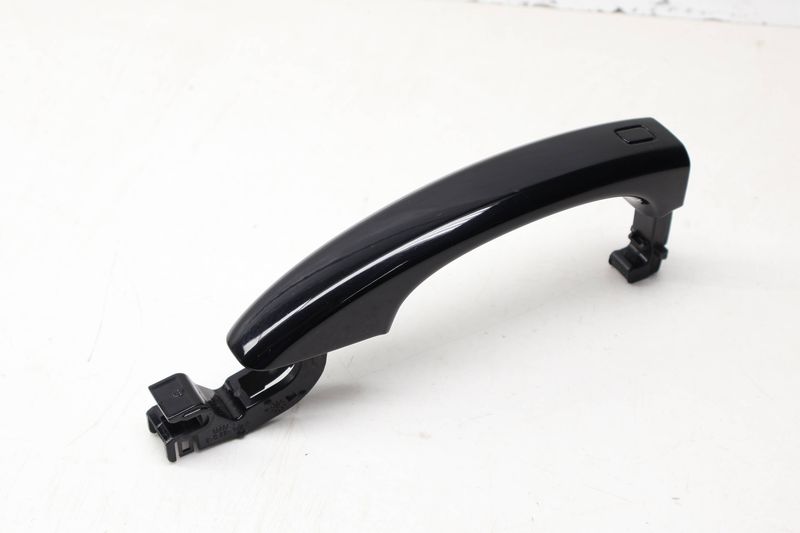 Exterior Door Handle 8T0837205A — Used (SKU 732112)