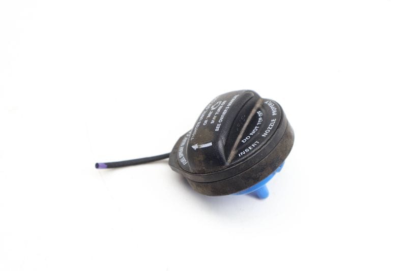 Fuel / Gas Cap 8K0201553 — Used (SKU 732045)