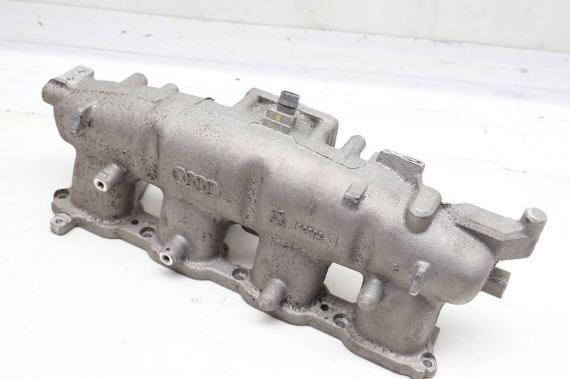 Intake Manifold 06H133201S — Used (SKU 732266)