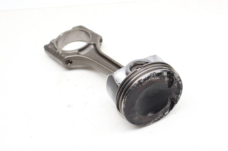 Piston w/ Connecting Rod 06H107065DM — Used (SKU 732264)