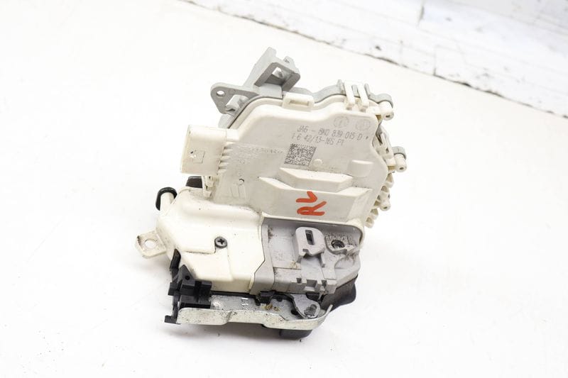 Door Latch / Lock Actuator 8K0839015D — Used (SKU 732192)