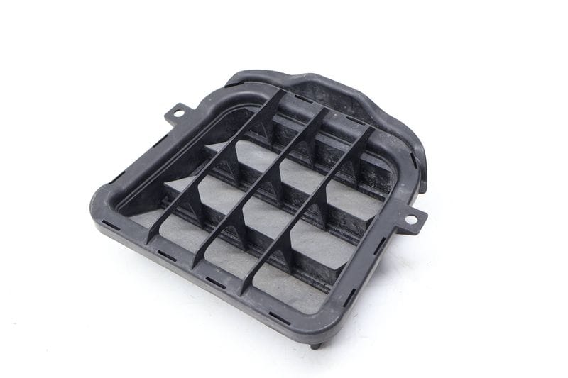 Quarter Panel Vent Insert 8K0819181B — Used (SKU 732194)