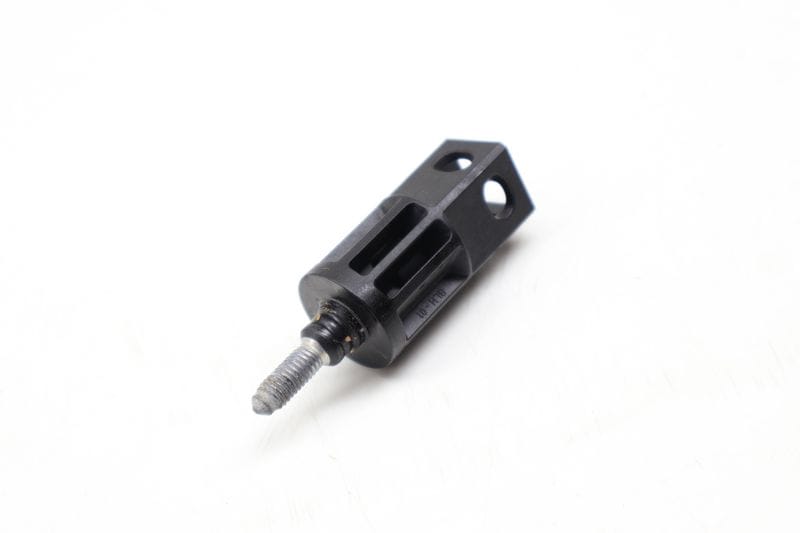 Tail Light / Lamp Fastener Screw 8E0945246A — Used (SKU 732071)