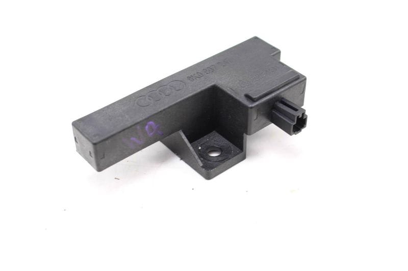 Kessy / Keyless Entry Antenna 8K0907247 — Used (SKU 413107)