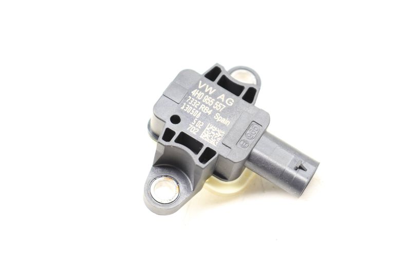 Center Impact / Crash Sensor 4H0955557 — Used (SKU 500956)