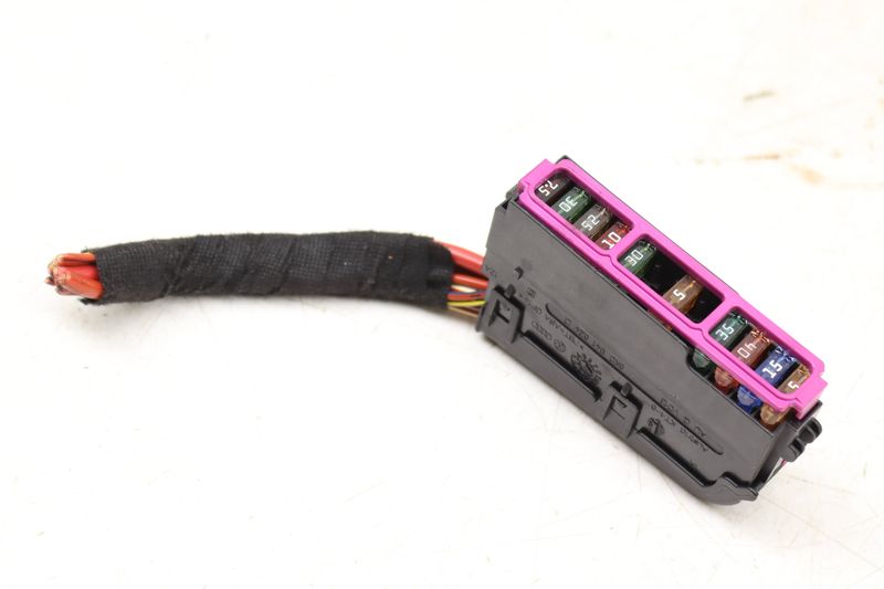 Fuse Holder 8K0941824D — Used (SKU 544509)