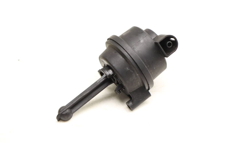 Intake Manifold Vacuum Actuator 079133159J — Used (SKU 540767)