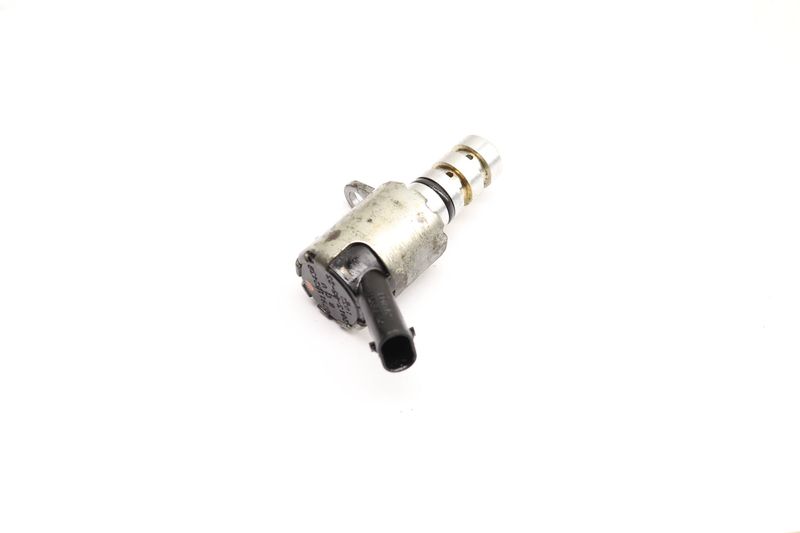 Oil Pressure Control Valve 079115243B — Used (SKU 540484)