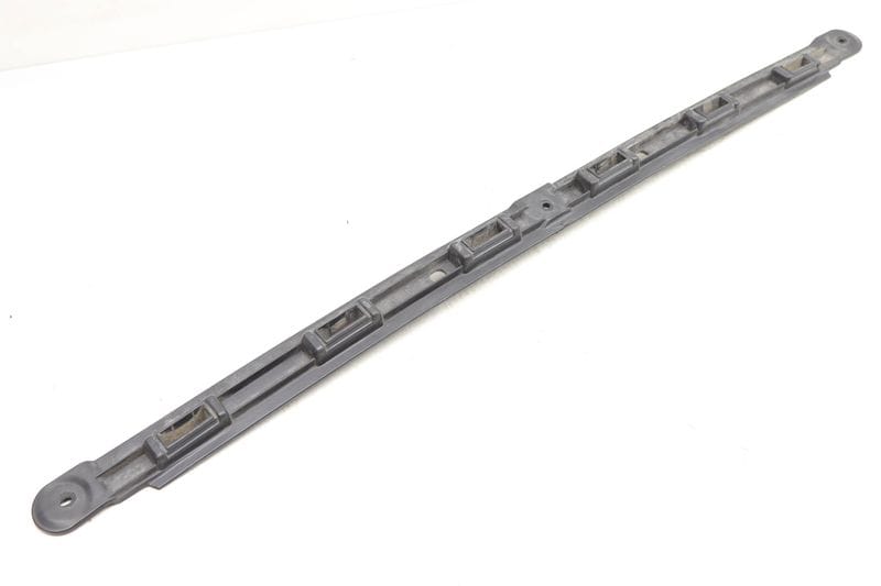 Center Bumper Guide / Bracket 4H0807483 — Used (SKU 544355)
