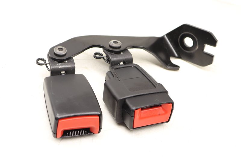 Seat Belt Double Buckle / Receiver 4H0857740 — Used (SKU 540629)