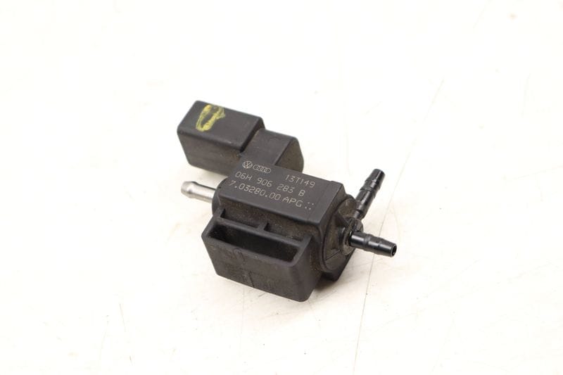 Solenoid Valve 06H906283B — Used (SKU 541013)
