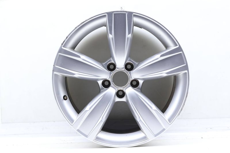 18" Inch Alloy Rim / Wheel (5-SPOKE) 8K0601025BM — Used (SKU 693987)