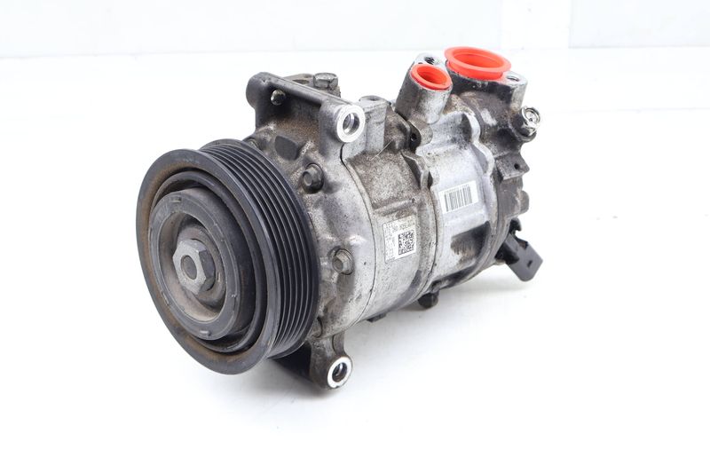 AC Compressor 8T0260805E — Used (SKU 693944)