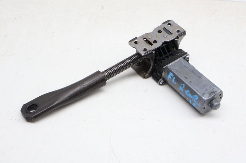 Rear Tilt Seat Motor w/ Transmission 8K0959111 — Used (SKU 693668)