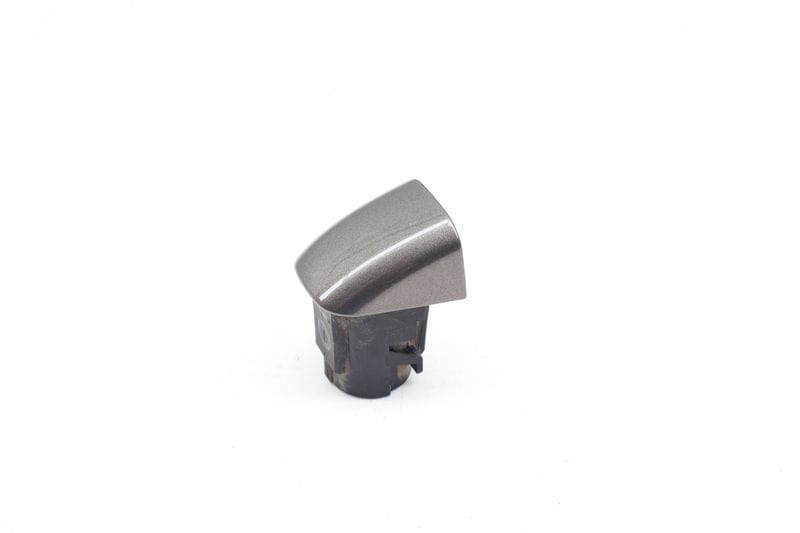 Exterior Door Handle Housing / Cap 8T0837167A — Used (SKU 693726)