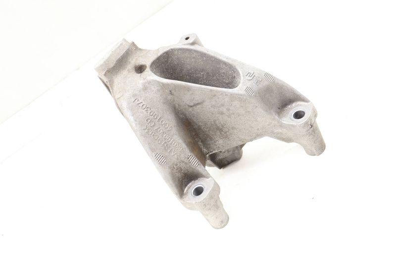 Engine Mount Bracket 8K0199307CD — Used (SKU 693925)