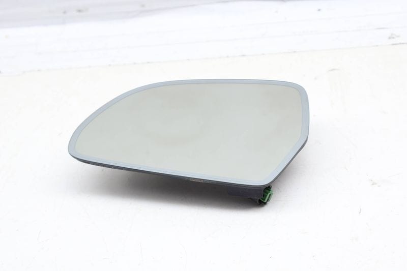 Side View Mirror Glass (AUTO DIM) 8T0857535F — Used (SKU 693743)