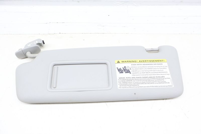 Sun Visor / Mirror 8U0857551F — Used (SKU 693603)