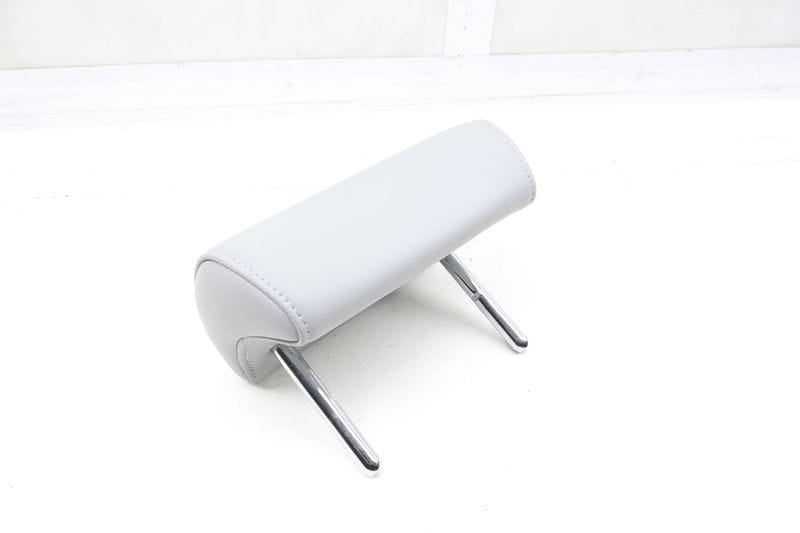 Center Headrest / Head Rest 8K0885975B — Used (SKU 693599)