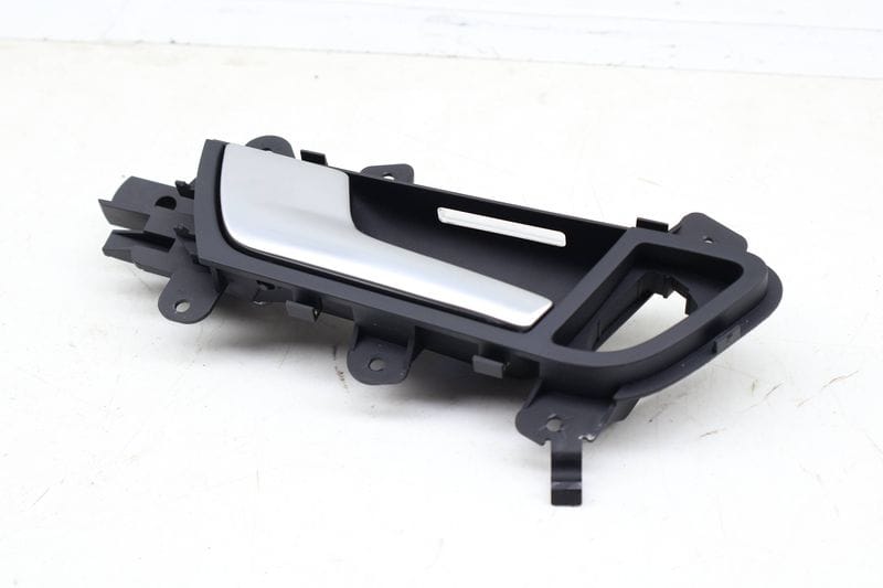 Interior Door Handle / Release 8K0839019A — Used (SKU 693699)