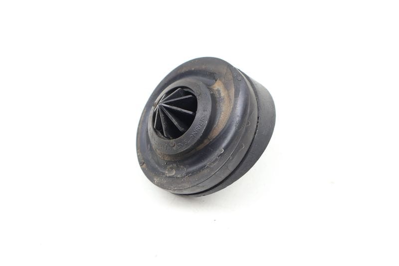 Upper Spring Rubber Mount 8W0512149A — Used (SKU 693950)