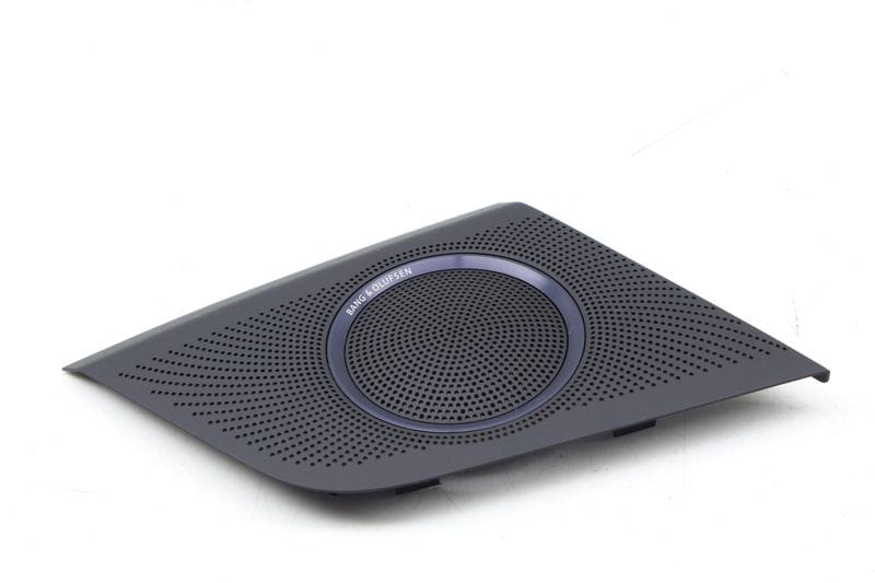 Dash Speaker Cover / Grille (B&O) 8T0857228A — Used (SKU 693709)