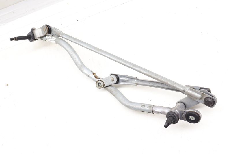 Windshield Wiper Transmission / Bracket 8K1955023D — Used (SKU 693977)