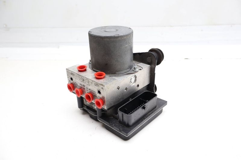 ABS Pump / Module Unit 8R0614517CH — Used (SKU 727387)