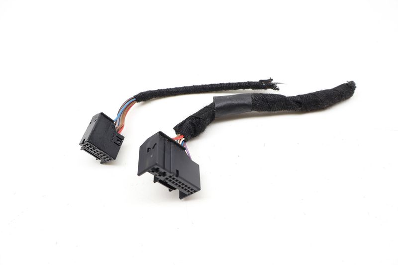 AC Climate Control Wiring Connector / Pigtail — Used (SKU 727266)