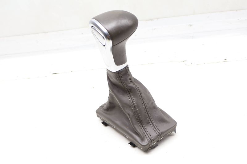 Automatic Shifter Knob w/ Boot 8K1713139R — Used (SKU 727227)