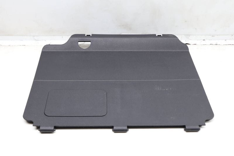 Battery / Tool Well Cover 8R0863565B — Used (SKU 611490)