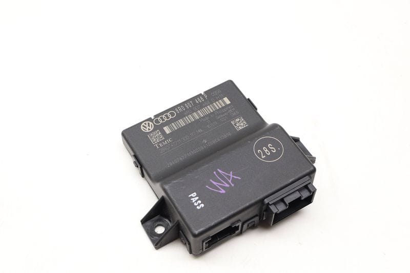 Can-Bus / Gateway Control Module 8R0907468P — Used (SKU 611157)
