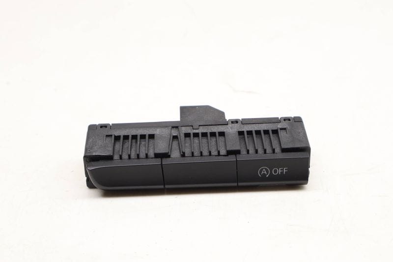 Dash Multi Switch 8K1959673L — Used (SKU 611142)