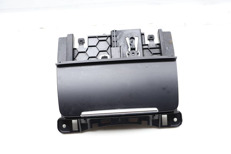 Ashtray / Ash Tray Assembly 8K0857951C — Used (SKU 727228)