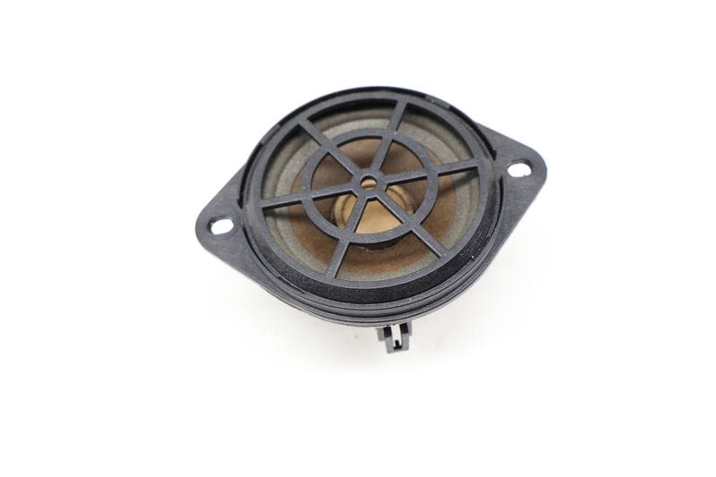 Center Dash Speaker 8R0035397 — Used (SKU 727271)